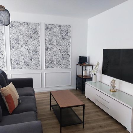 Proche De Paris T3 Tout Confort Courcouronnes エクステリア 写真